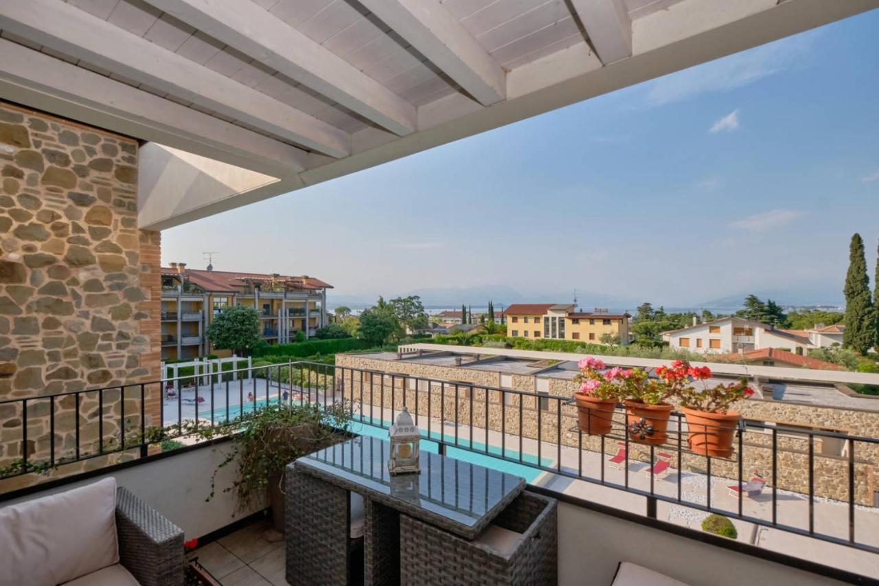 Warda B11 Apartment Ντεζεντσάνο ντελ Γκάρντα Εξωτερικό φωτογραφία