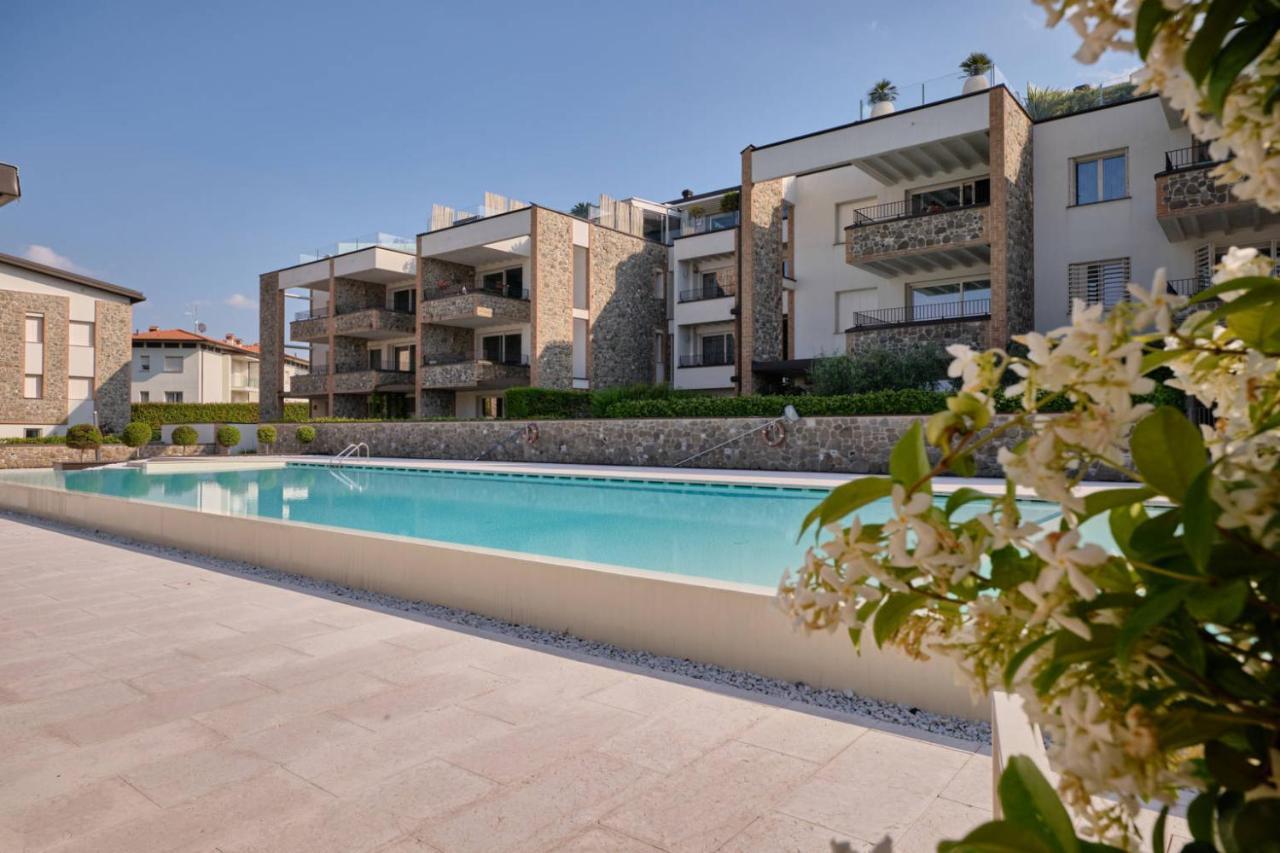 Warda B11 Apartment Ντεζεντσάνο ντελ Γκάρντα Εξωτερικό φωτογραφία